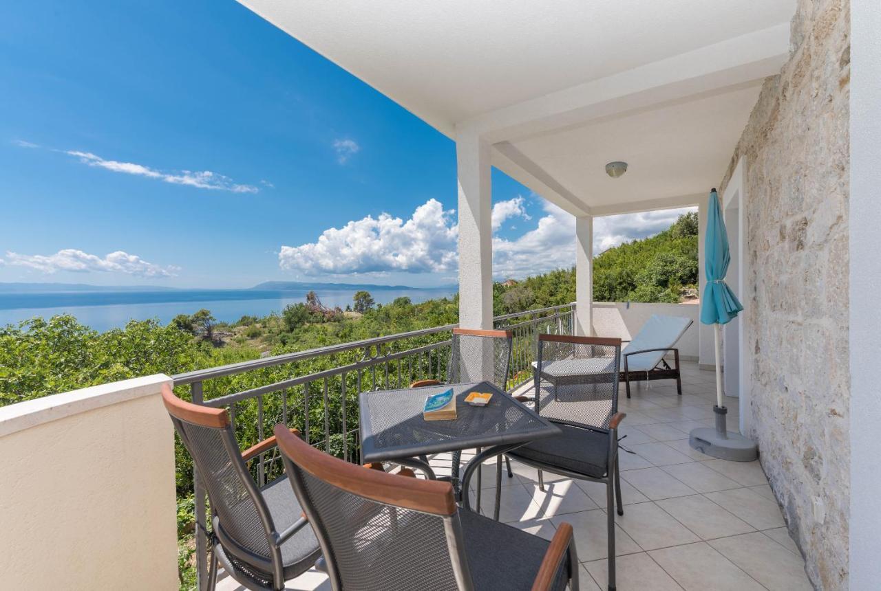 Vila Divna Podgora Exteriör bild