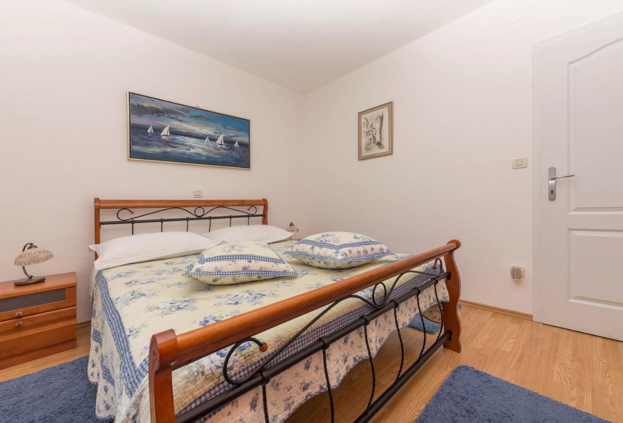 Vila Divna Podgora Exteriör bild