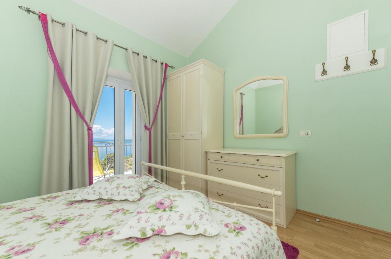 Vila Divna Podgora Exteriör bild